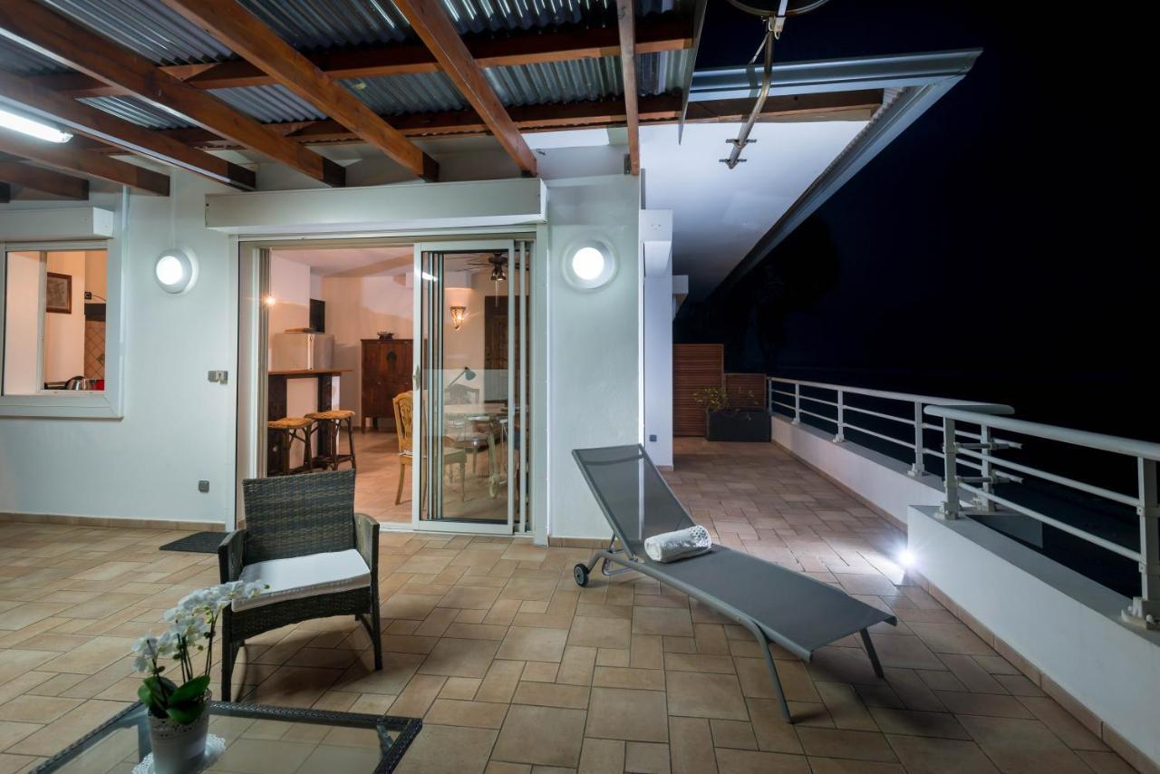 T2D Lagon Austral "Terrasse Du Lagon" Saint Pierre Exterior foto